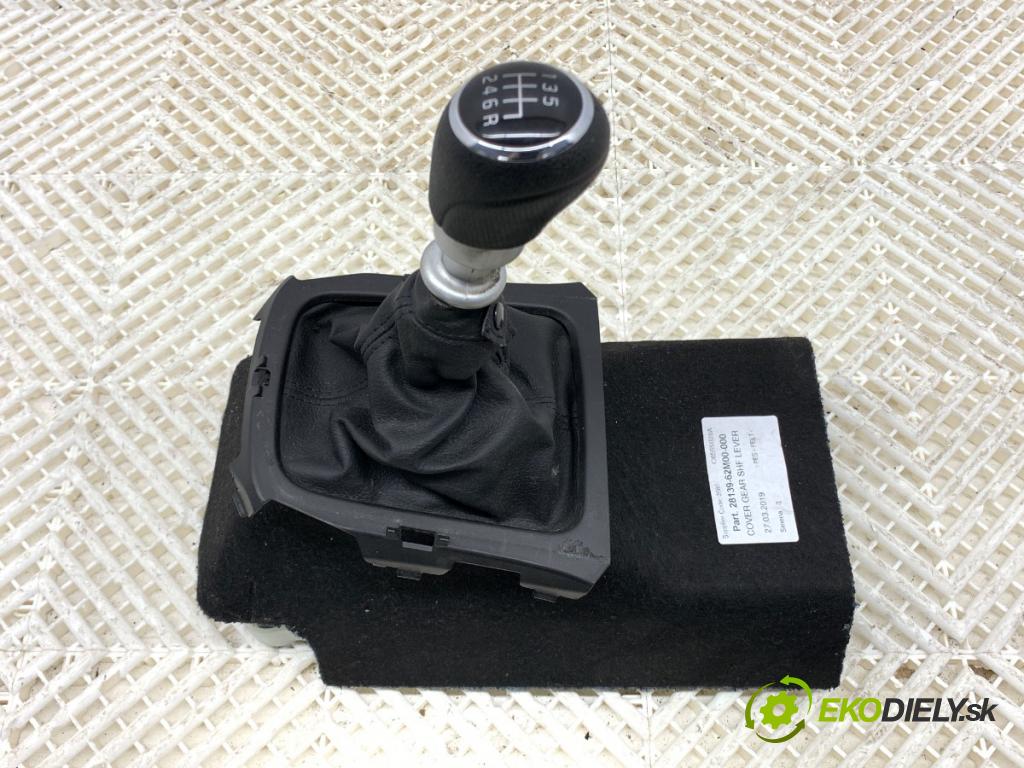 SUZUKI SX4 liftback 2019 103 kW 1.4 T (AKK 414) 1373 Kulisa 28139-62M00 (Rýchlostná páka (kulisa))