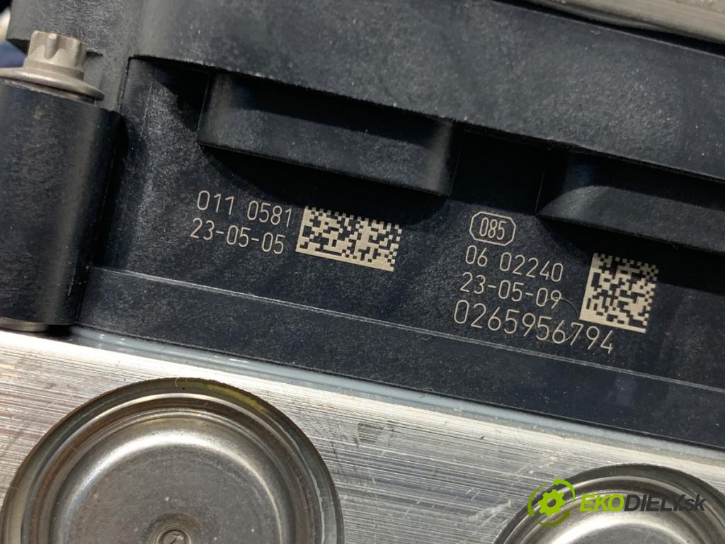 NISSAN JUKE SUV 2023 84 kW 1.0 999 pumpa ABS 0265956794 (Pumpa ABS)