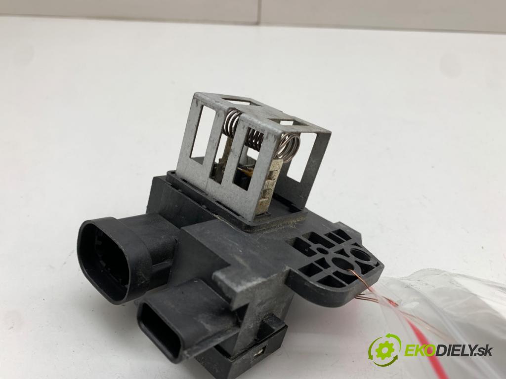 NISSAN JUKE SUV 2023 84 kW 1.0 999 modul ventilátoru 255509263R