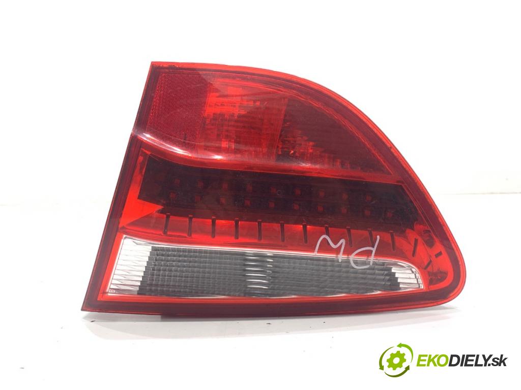 SEAT EXEO Kombi 2012 155 kW 2.0 TFSI 1984 Svetlo pravy zad vnútorná 3R9945094A