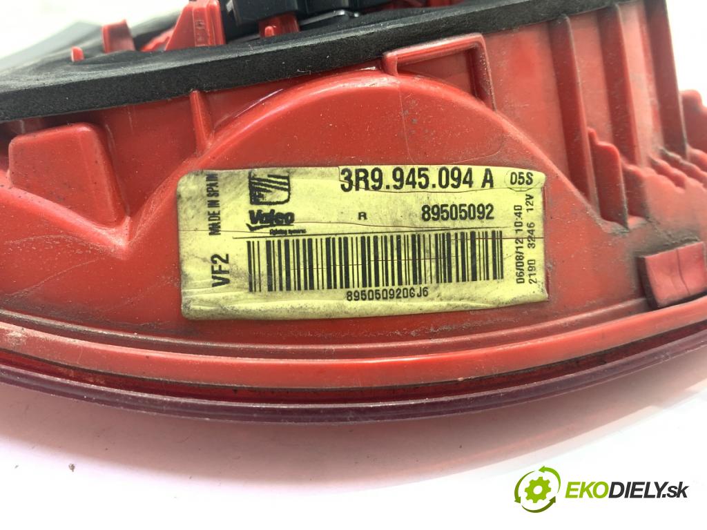 SEAT EXEO Kombi 2012 155 kW 2.0 TFSI 1984 světlo pravý zadní část vnitřní 3R9945094A