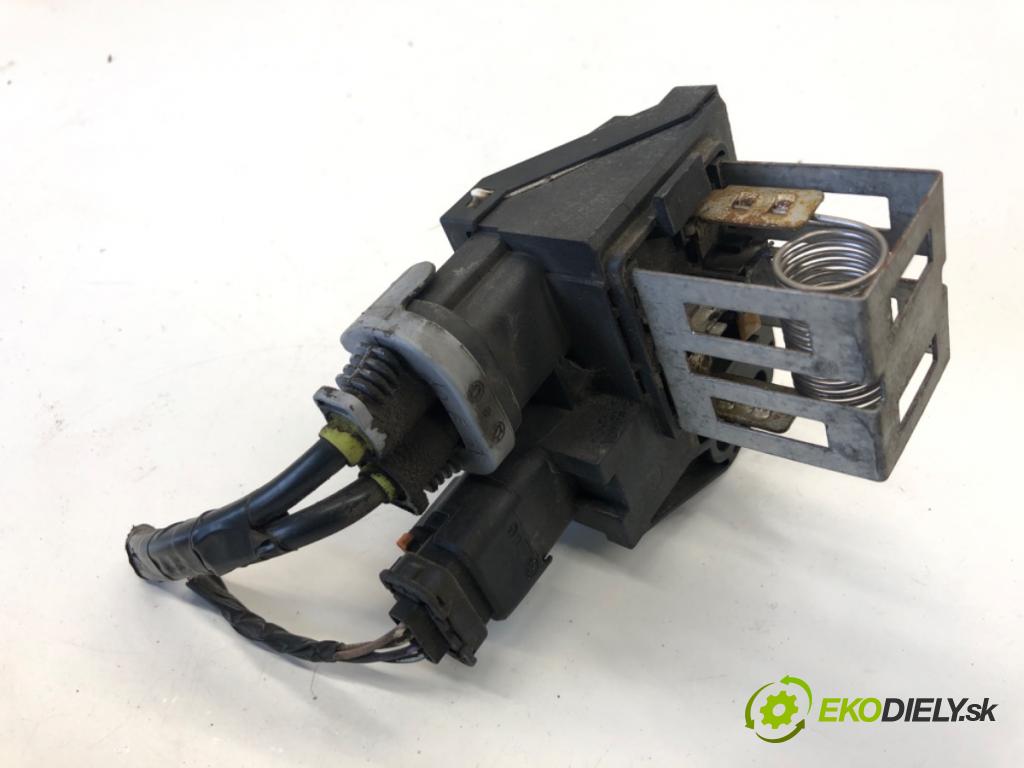 PEUGEOT 208 I liftback 2014 60 kW 1.2 VTI 82 1199 Modul ventilátora 98372A