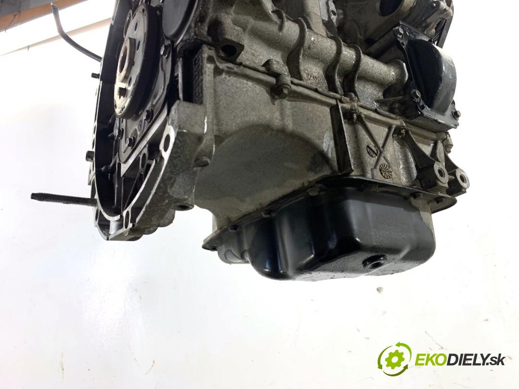 PEUGEOT 208 I liftback 2014 60 kW 1.2 VTI 82 1199 motor HMZ HM01 (Motor)