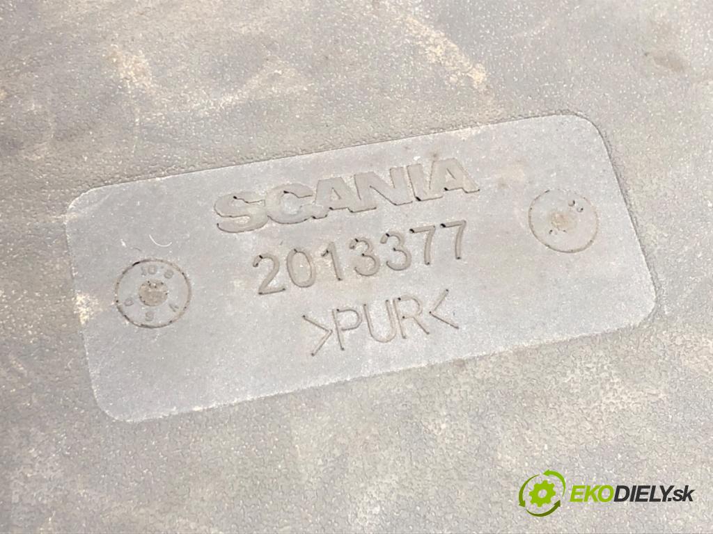 SCANIA L,P,G,R,S - series Ciągnik siodłowy 2018 331 kW S450 331 kW [450 KM] olej napędowy 2016 - 2022 12742 kobereček KRYTINA: pravá 2013377