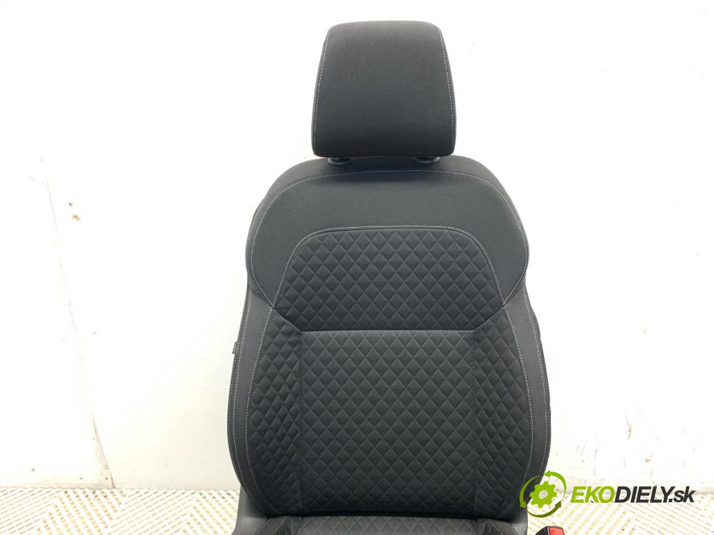 SKODA SUPERB III Kombi 2016 110 kW 2.0 TDI 1968 Sedadlo pravy predný