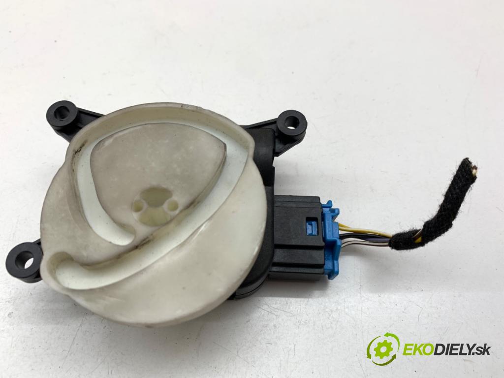 SEAT EXEO Kombi 2012 155 kW 2.0 TFSI 1984 motor topení 8E1820511C