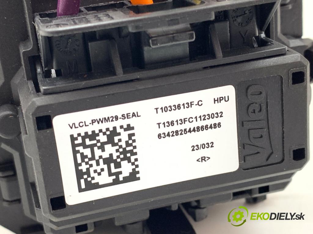 NISSAN JUKE SUV 2023 84 kW 1.0 999 odpor rezistor topení vzduchu T1033613F (Odpor topení)