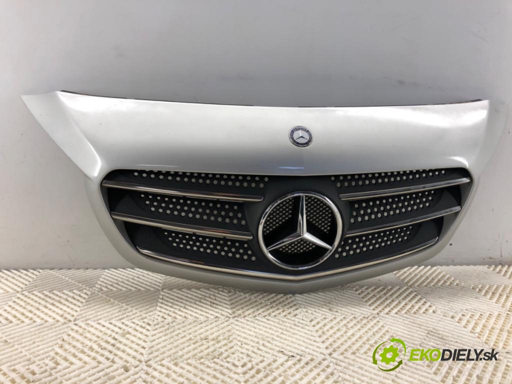 MERCEDES-BENZ CITAN nadwozie wielkoprzestrzenne (MPV) 2016 81 kW 111 CDI (415.703, 415.705) 1461 Mriežka maska  (Mriežka predná (maska chladiča))