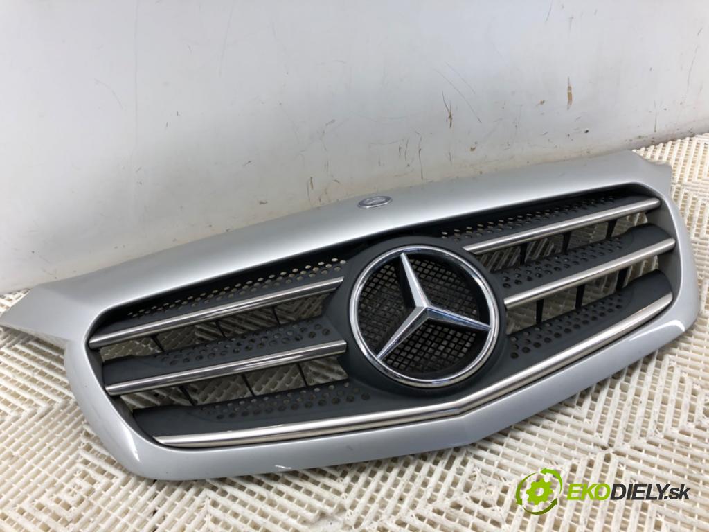 MERCEDES-BENZ CITAN nadwozie wielkoprzestrzenne (MPV) 2016 81 kW 111 CDI (415.703, 415.705) 1461 mřížka maska  (Přední mřížka (maska chladiče))