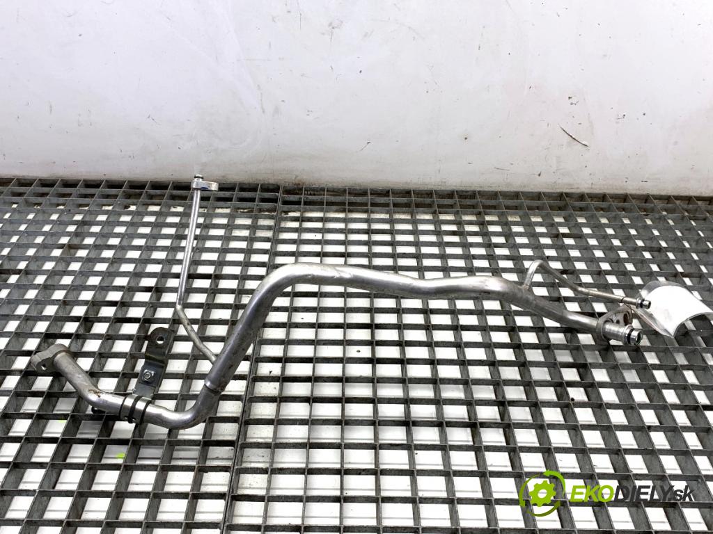 SUZUKI SX4 liftback 2019 103 kW 1.4 T (AKK 414) 1373 rúrka klimatizace  (Trubka klimatizace)