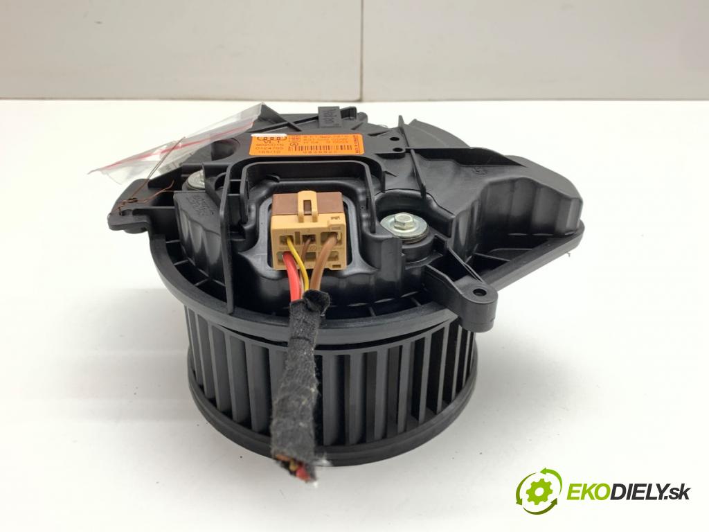 SEAT EXEO Kombi 2012 155 kW 2.0 TFSI 1984 ventilátor kúrenia 8E1820021E