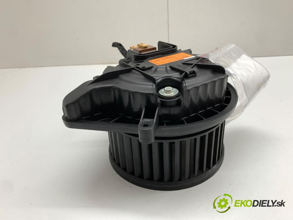 SEAT EXEO Kombi 2012 155 kW 2.0 TFSI 1984 ventilátor kúrenia 8E1820021E