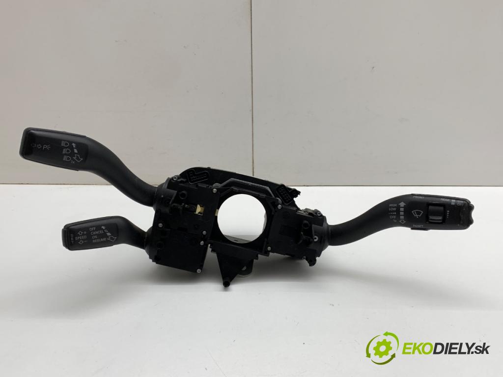 SEAT EXEO Kombi 2012 155 kW 2.0 TFSI 1984 Prepínač kombinovaný 8E0953549Q (Prepínacie páčky pod volantom)