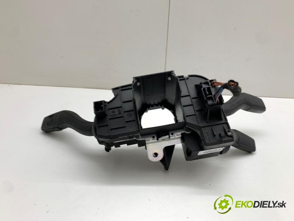SEAT EXEO Kombi 2012 155 kW 2.0 TFSI 1984 přepínač kombinovaný 8E0953549Q (Páčky pod volantem)