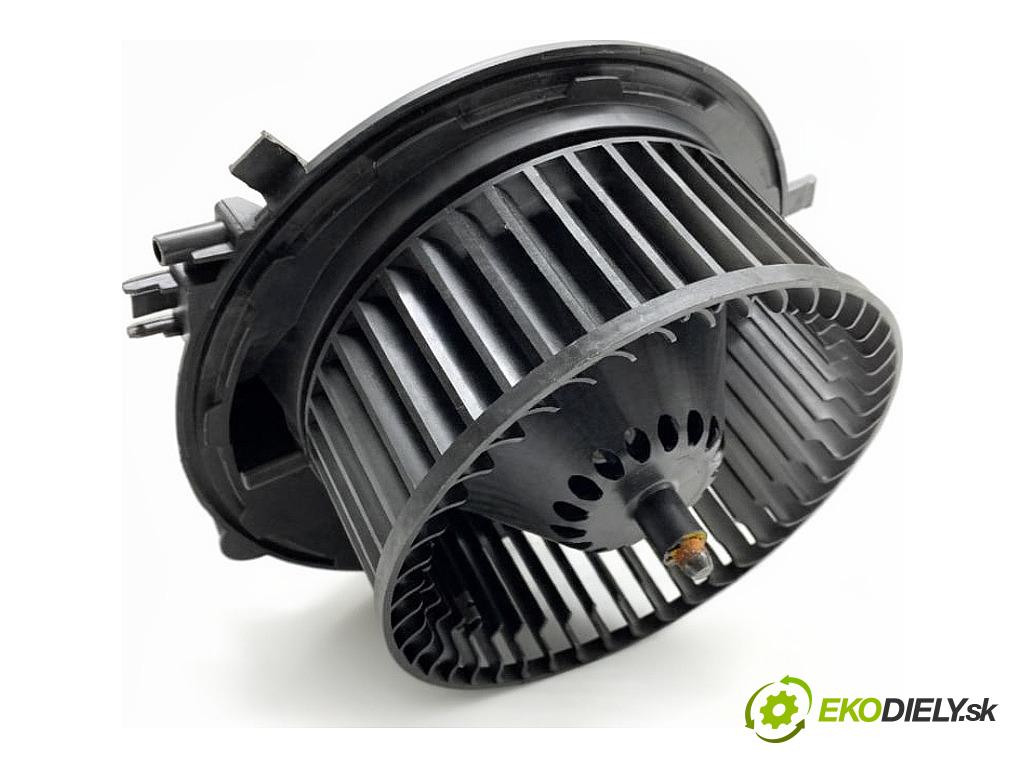 SKODA OCTAVIA III liftback 2013 132 kW 1.8 TSI 1798 ventilátor kúrenia