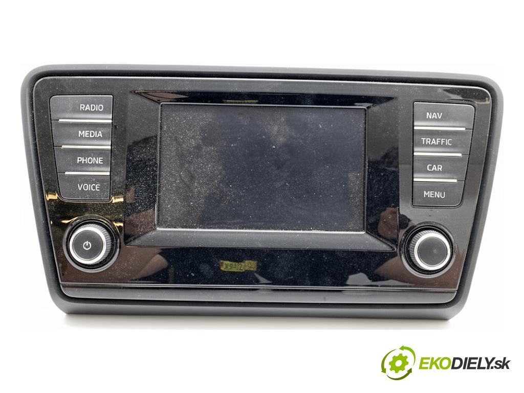 SKODA OCTAVIA III liftback 2013 132 kW 1.8 TSI 1798 RADIO Dislpej 5E0819701
