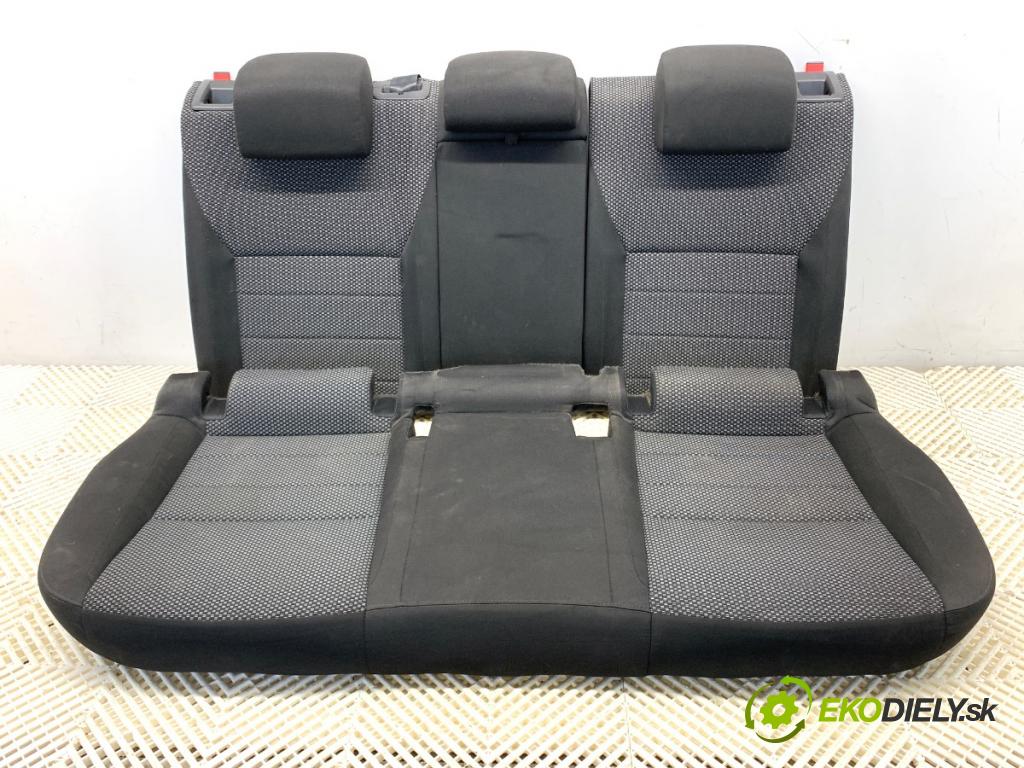 SKODA OCTAVIA III liftback 2013 132 kW 1.8 TSI 1798 Sedadlo druhý rad 