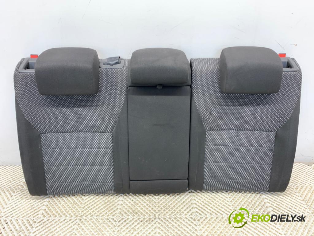 SKODA OCTAVIA III liftback 2013 132 kW 1.8 TSI 1798 Sedadlo druhý rad