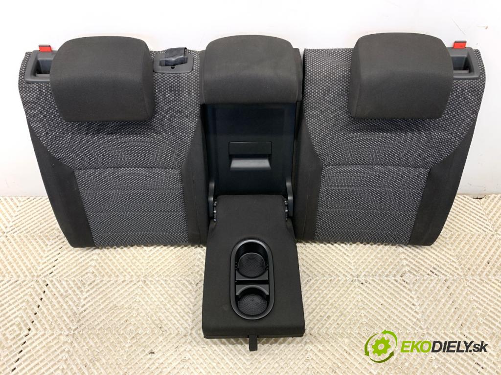 SKODA OCTAVIA III liftback 2013 132 kW 1.8 TSI 1798 Sedadlo druhý rad