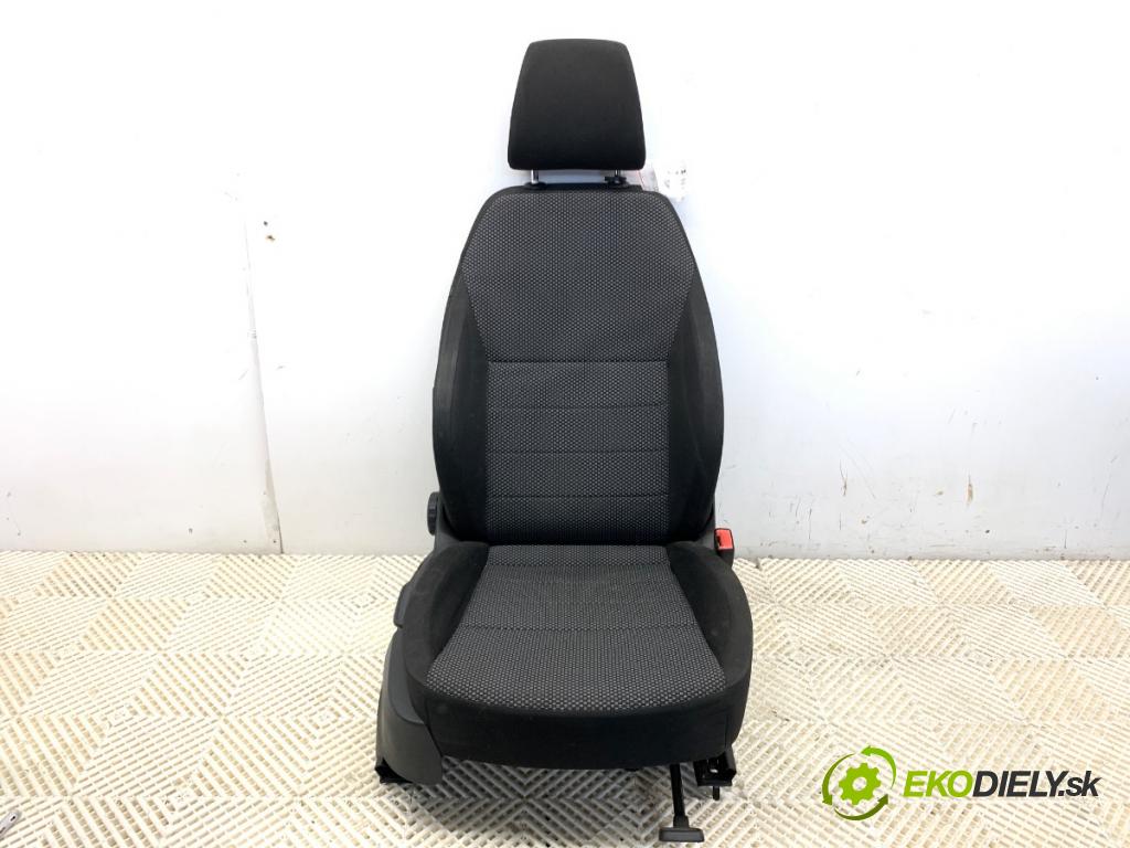SKODA OCTAVIA III liftback 2013 132 kW 1.8 TSI 1798 Sedadlo pravy predný 