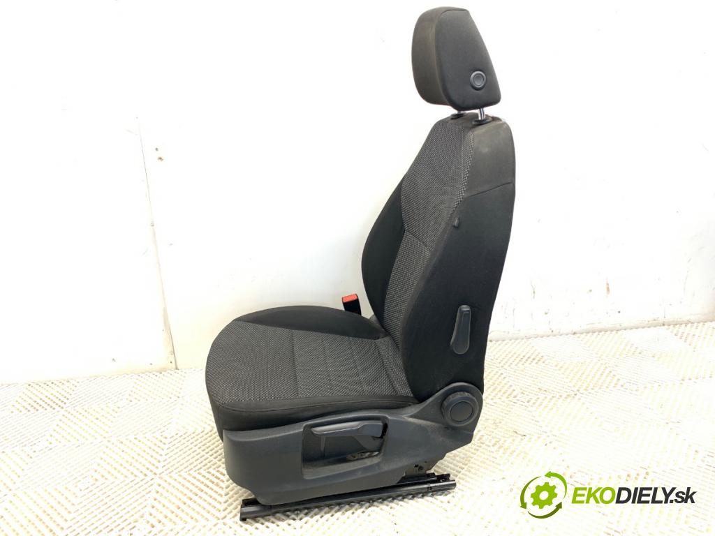 SKODA OCTAVIA III liftback 2013 132 kW 1.8 TSI 1798 Sedadlo ľavy predný
