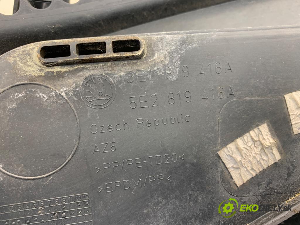 SKODA OCTAVIA III liftback 2013 132 kW 1.8 TSI 1798 torpédo plast pod čelní okno 5E2819416A (Plast pod čelním sklem)