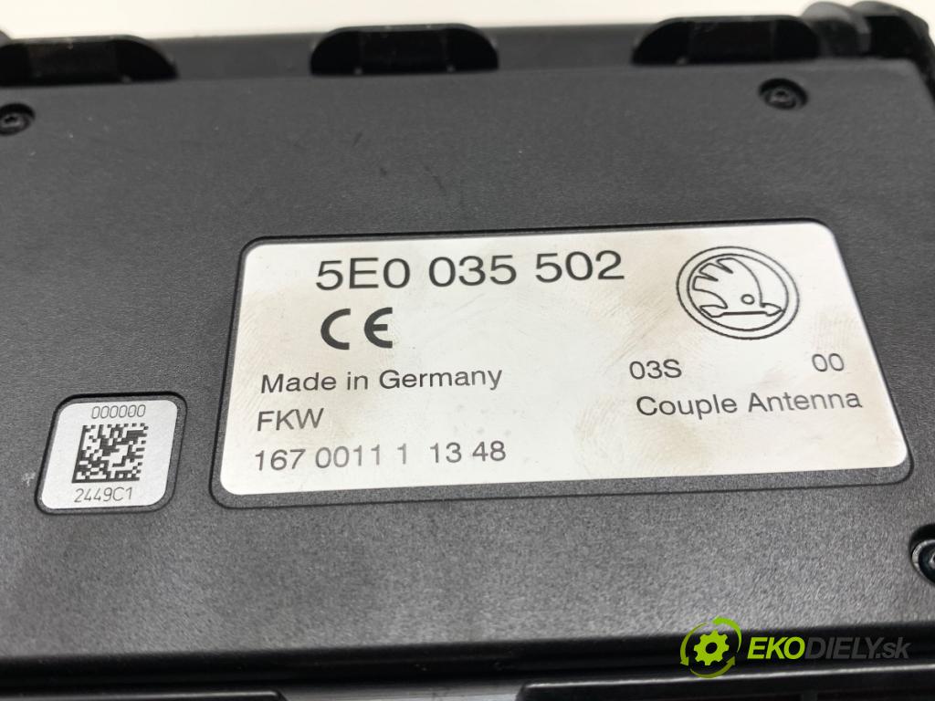 SKODA OCTAVIA III liftback 2013 132 kW 1.8 TSI 1798 Popolník Priehradka, kastlík NABÍJAČKA: 5E0035502