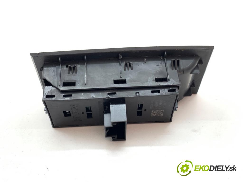SKODA OCTAVIA III liftback 2013 132 kW 1.8 TSI 1798 Prepínač okien 5E0959857 (Prepínacie páčky pod volantom)