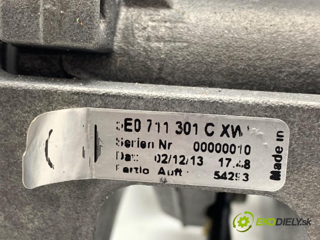 SKODA OCTAVIA III liftback 2013 132 kW 1.8 TSI 1798 kulisa brzdy ruční brzdy 5E0711301C