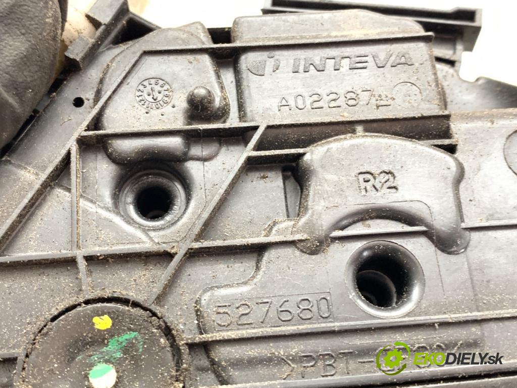 SKODA SUPERB III Kombi 2016 110 kW 2.0 TDI 1968 zámok dveře pravý zadní část 6V0839016A