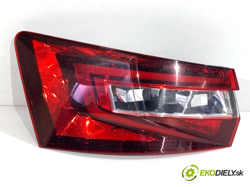 SKODA SUPERB III Kombi 2016 110 kW 2.0 TDI 1968 Svetlo ľavy zad 3V9945207SK