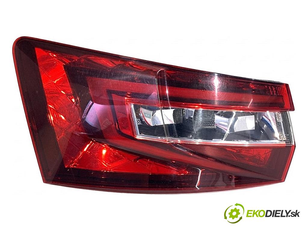 SKODA SUPERB III Kombi 2016 110 kW 2.0 TDI 1968 světlo levý zadní část 3V9945207SK