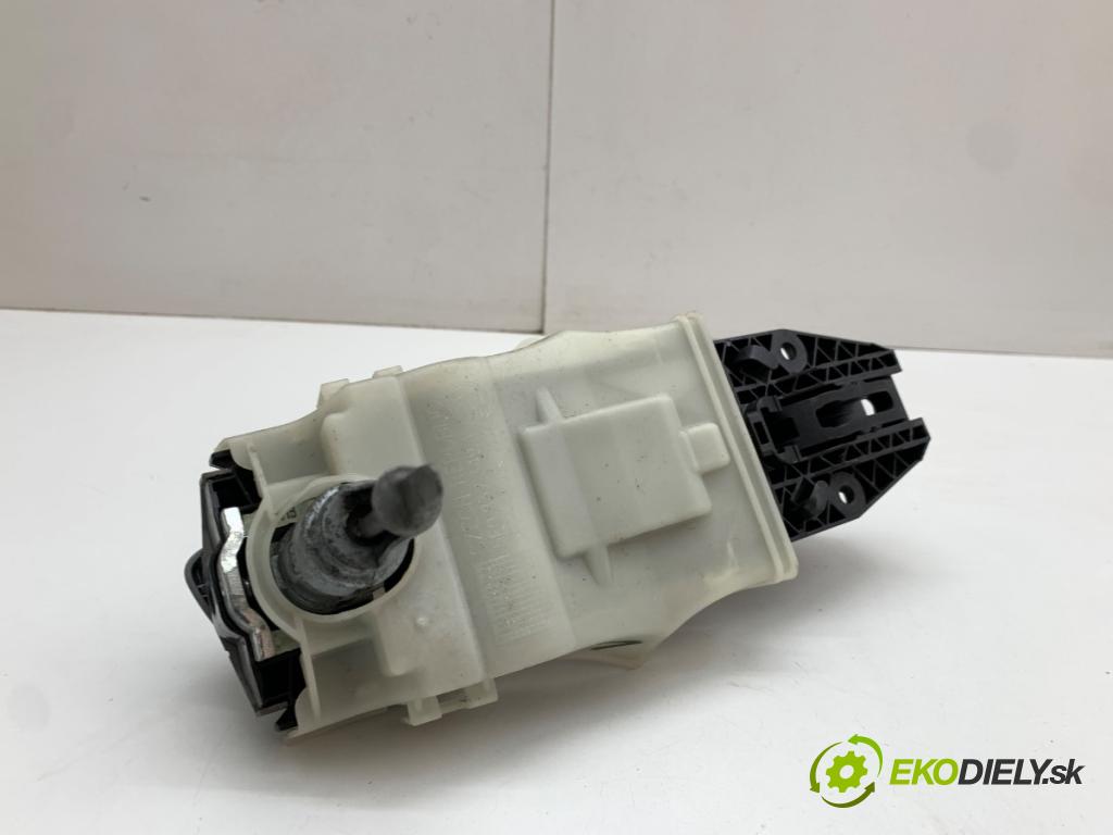 SKODA SUPERB III Kombi 2016 110 kW 2.0 TDI 1968 klika vnejší levý přední část