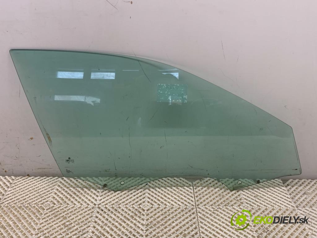 SKODA SUPERB III Kombi 2016 110 kW 2.0 TDI 1968 Okno pravy predný 3V0845202