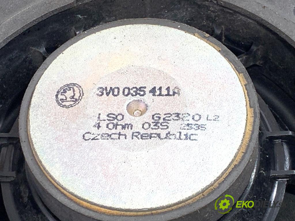 SKODA SUPERB III Kombi 2016 110 kW 2.0 TDI 1968 reproduktor 3V0035411A