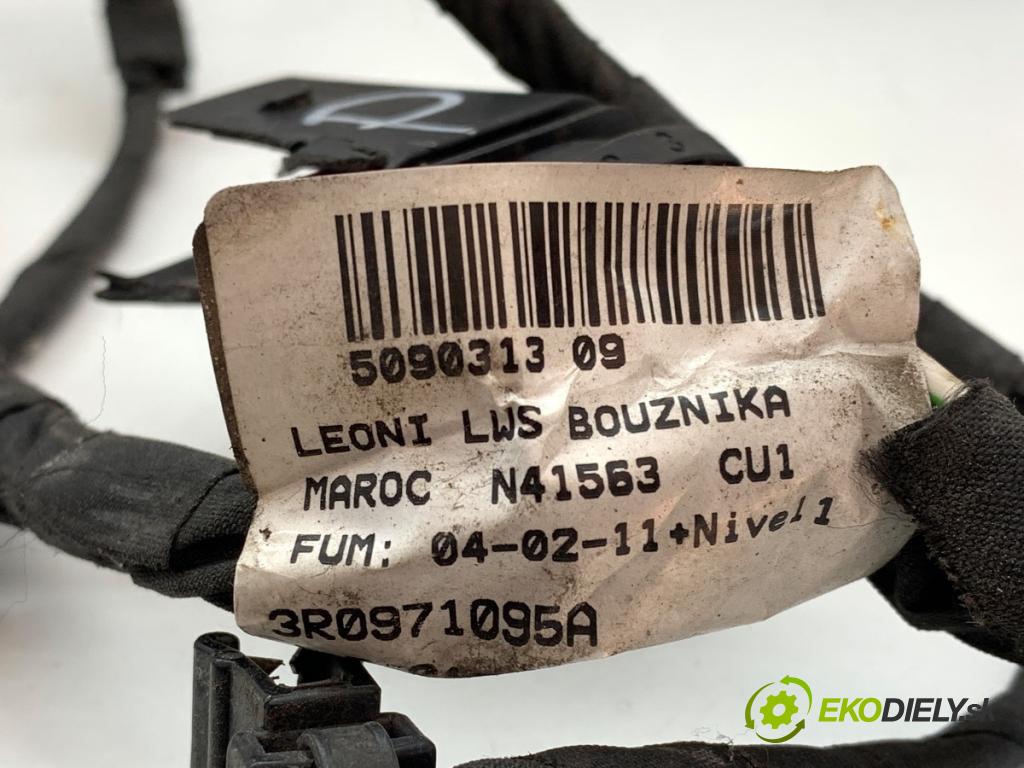 SEAT EXEO Kombi 2012 155 kW 2.0 TFSI 1984 Káblovačka PDC predný 3R0971095A