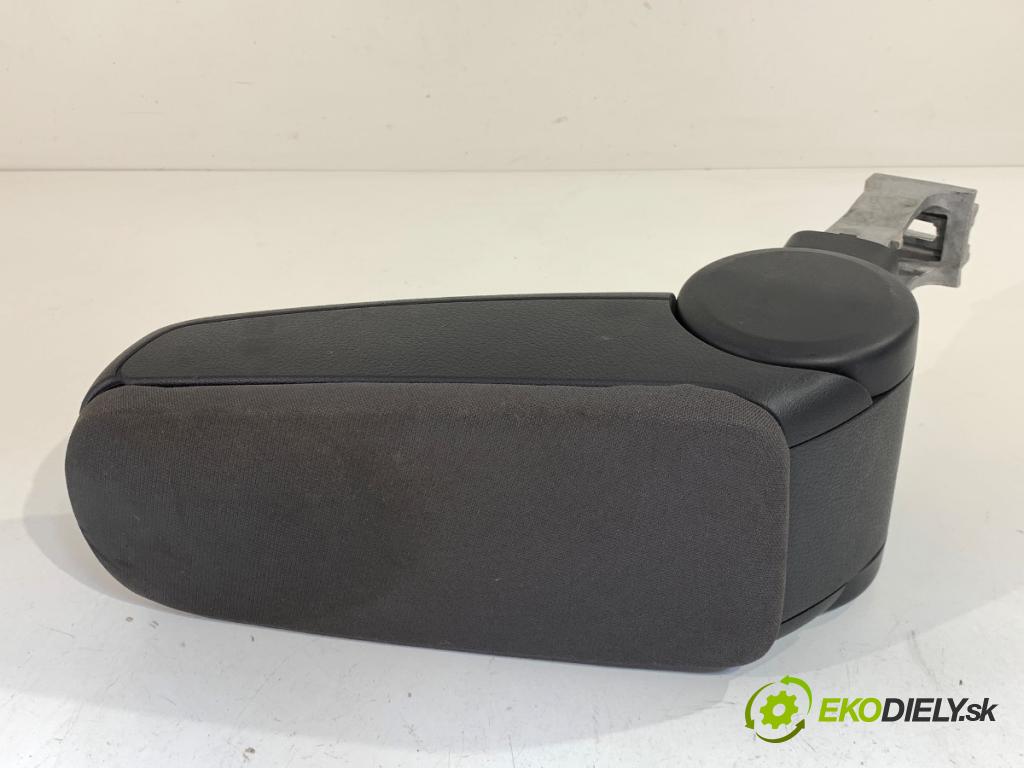 SEAT EXEO Kombi 2012 155 kW 2.0 TFSI 1984 loketní opěrka  (Loketní opěrka)