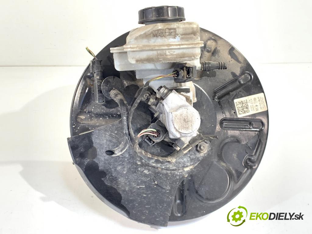 SKODA OCTAVIA III liftback 2013 132 kW 1.8 TSI 1798 posilovač bŕzd 5Q1614105BT
