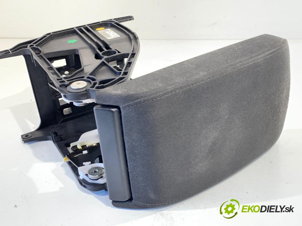 SKODA OCTAVIA III liftback 2013 132 kW 1.8 TSI 1798 loketní opěrka 5E0864207 (Loketní opěrka)
