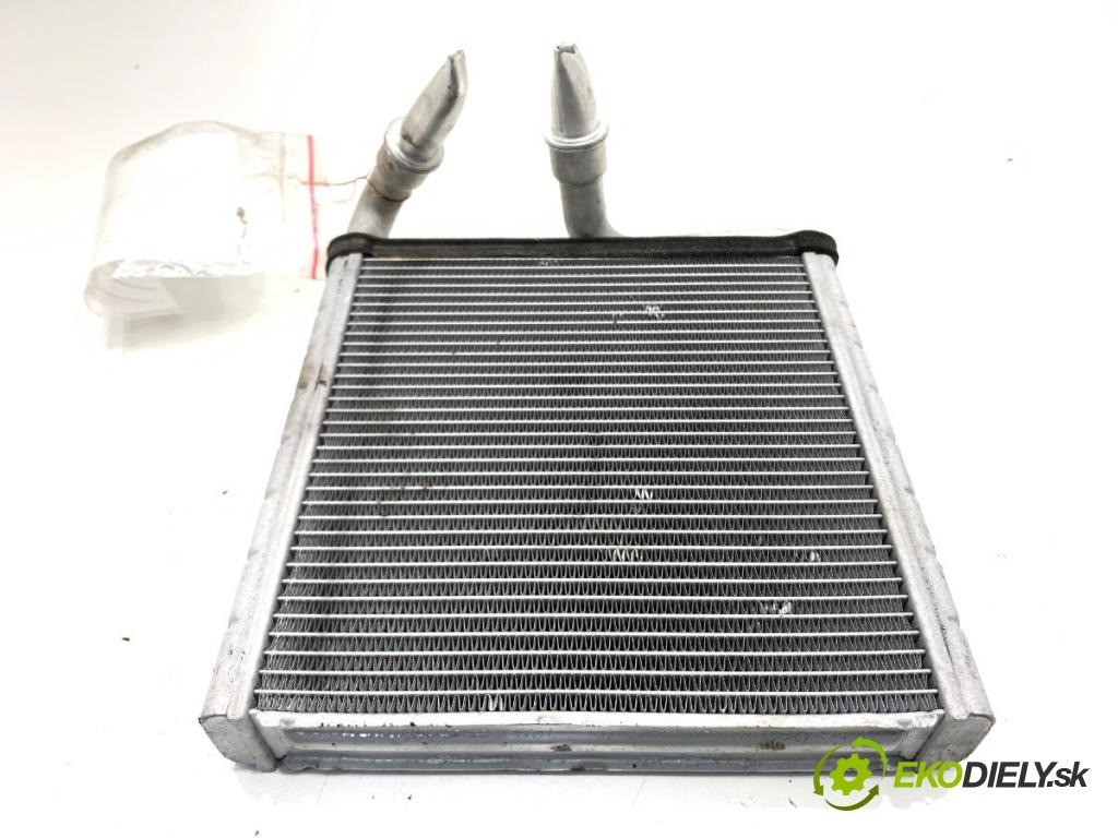 SKODA OCTAVIA III liftback 2013 132 kW 1.8 TSI 1798 topné těleso radiátor topení 5Q0819031A (Radiátor topení)