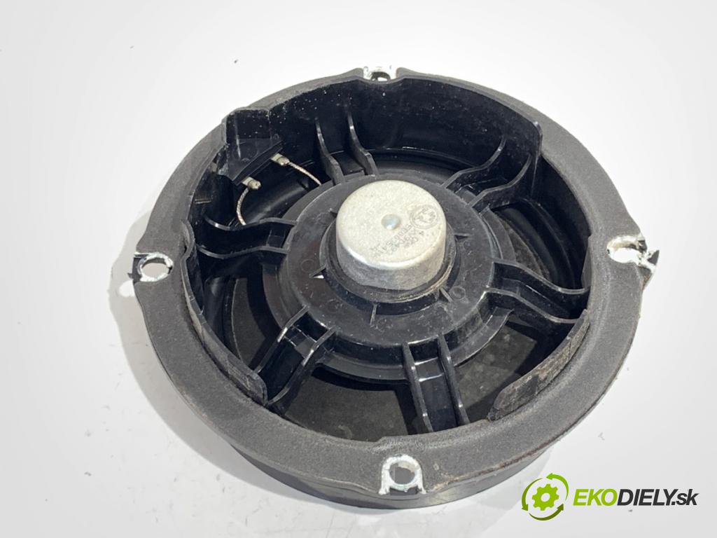 SKODA OCTAVIA III liftback 2013 132 kW 1.8 TSI 1798 reproduktory 5E0035411A
