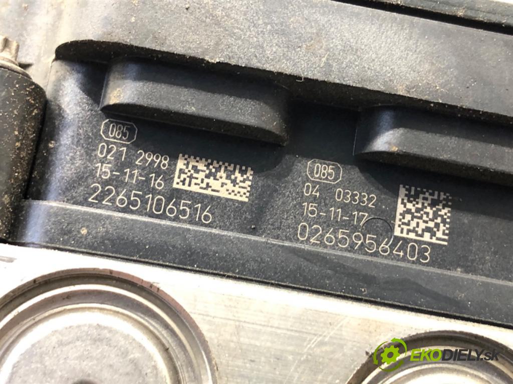 DACIA DUSTER SUV 2016 92 kW 1.2 TCe 125 1197 pumpa ABS 476607477R (Pumpa ABS)