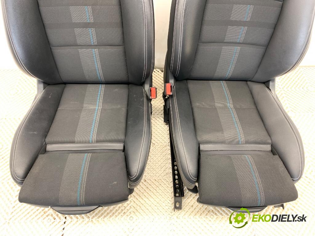 MERCEDES-BENZ CLA Shooting Brake Kombi 2017 100 kW CLA 200 CDI / d (117.908) 2143 Sedadlá, sedačky Sedadlo