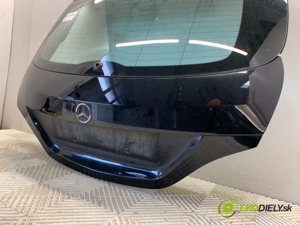 MERCEDES-BENZ CLA Shooting Brake Kombi 2017 100 kW CLA 200 CDI / d (117.908) 2143 kapota zadní část 696