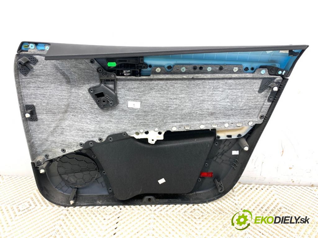 SKODA OCTAVIA III liftback 2013 132 kW 1.8 TSI 1798 ča dveře levý přední část