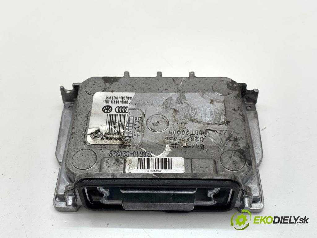 SEAT EXEO Kombi 2012 155 kW 2.0 TFSI 1984 měnič XENON 89034934 (Řídící jednotka xenonu)