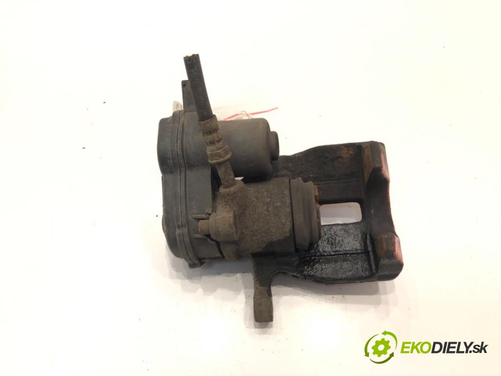 AUDI A4 B8 sedan 2012 125 kW 1.8 TFSI 1798 brzdič třmen pravý zadní část