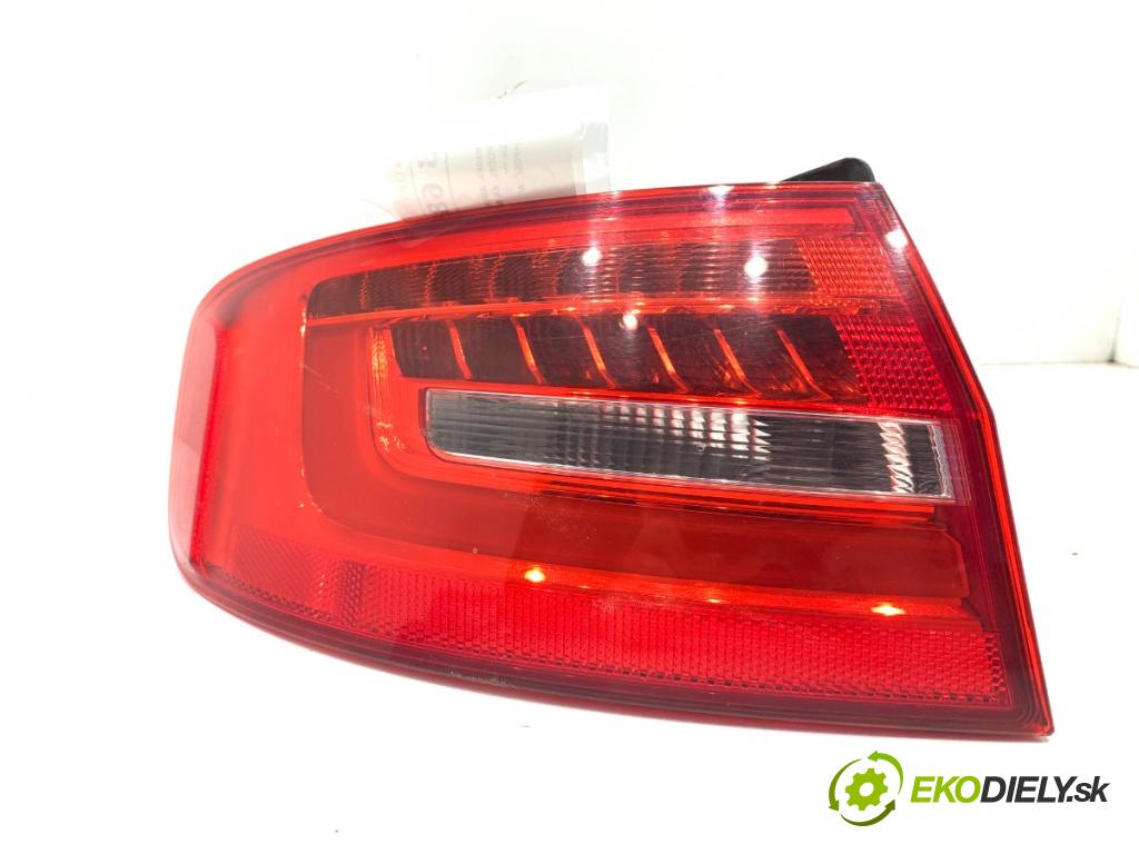 AUDI A4 B8 sedan 2012 125 kW 1.8 TFSI 1798 světlo levý zadní část 01091601