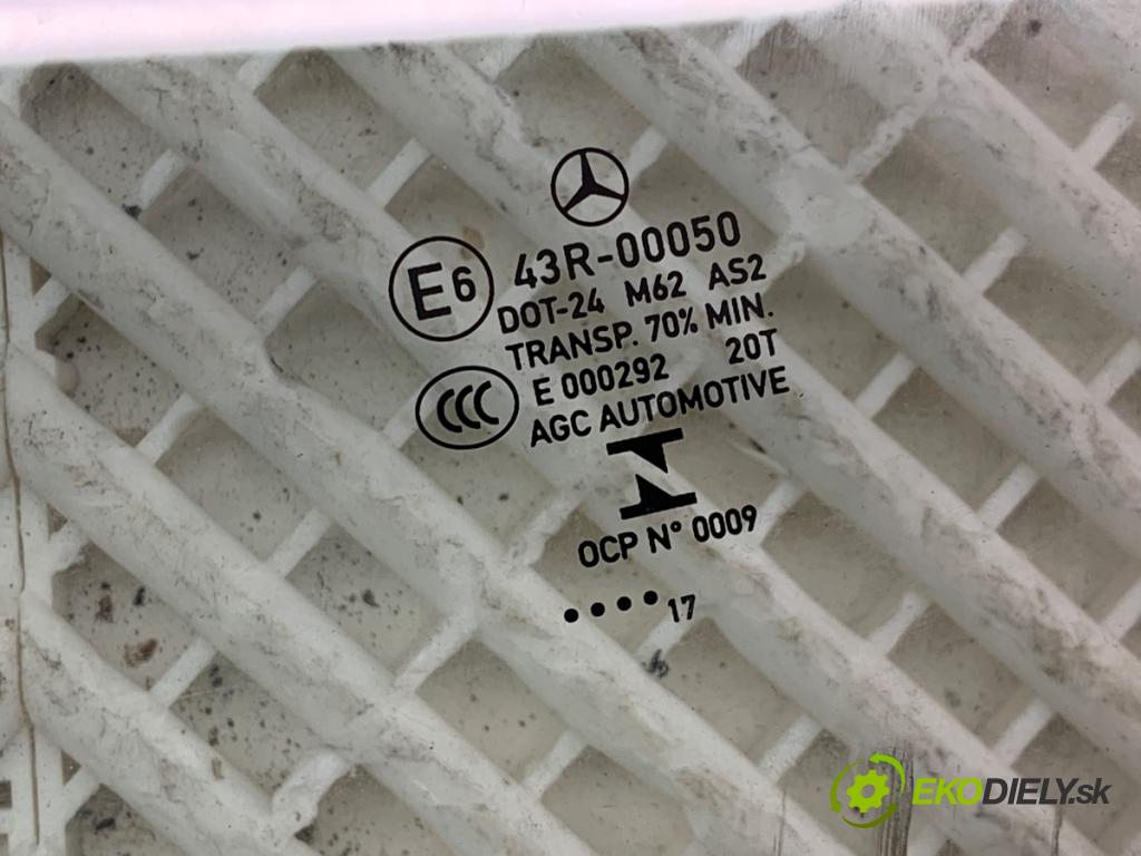 MERCEDES-BENZ CLA Shooting Brake Kombi 2017 100 kW CLA 200 CDI / d (117.908) 2143 Okno ľavy predný
