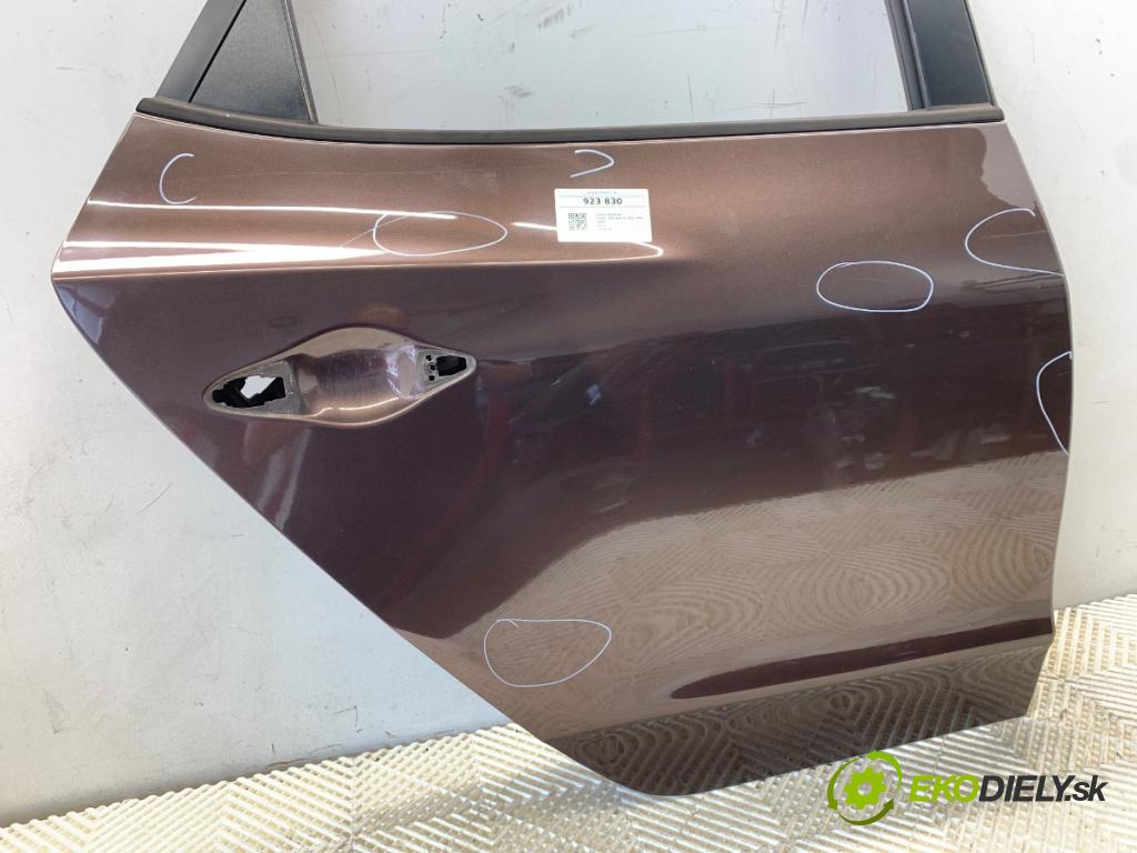 HYUNDAI ix35 SUV 2010 120 kW 2.0 1998 Dvere pravy zad